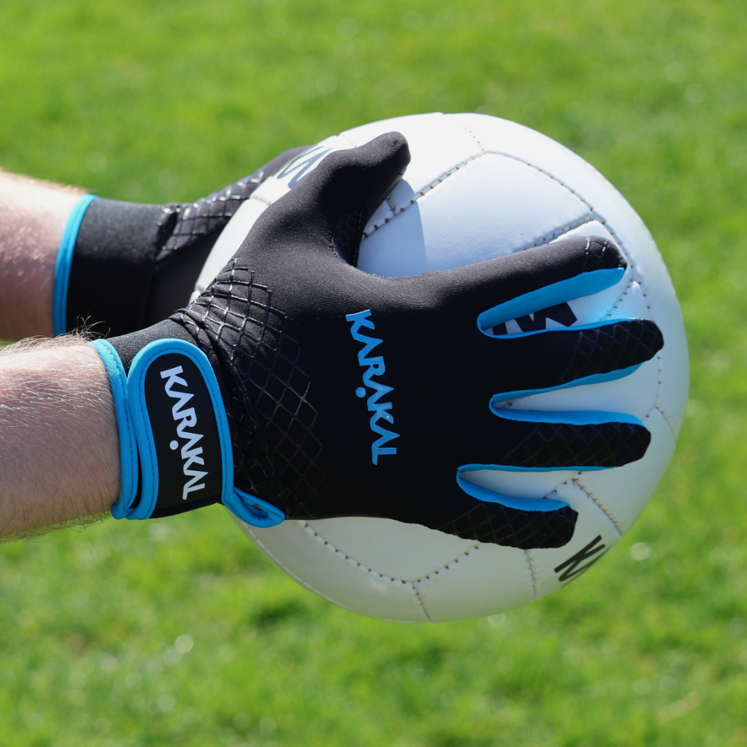 Karakal Web Gaelic Glove Black Blue